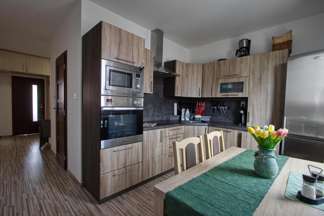 Apartmán u Klínovce Kovářská Esterno foto
