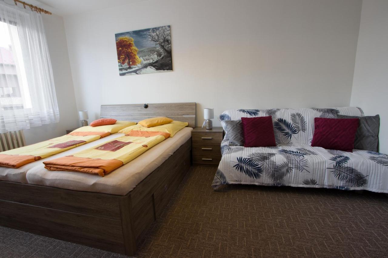 Apartmán u Klínovce Kovářská Esterno foto