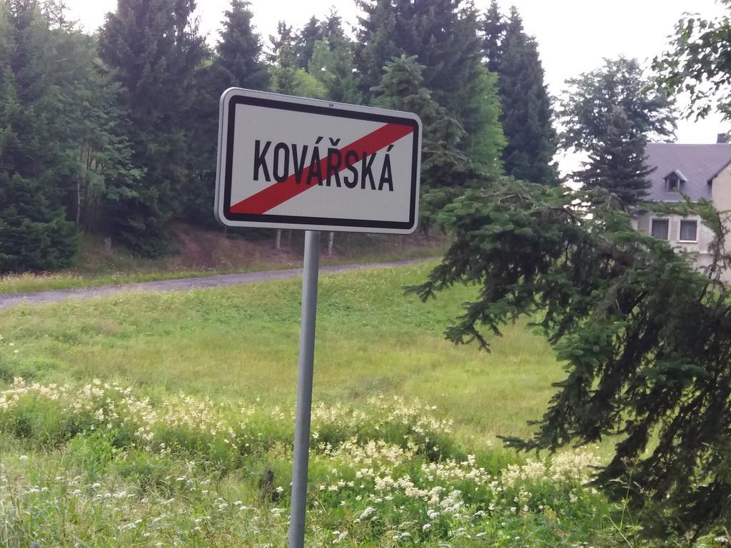 Apartmán u Klínovce Kovářská Esterno foto